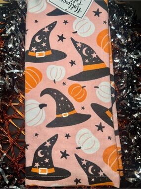 2 Halloween Witch Hats Kitchen Towels Pumpkins Stars Pink Black Orange